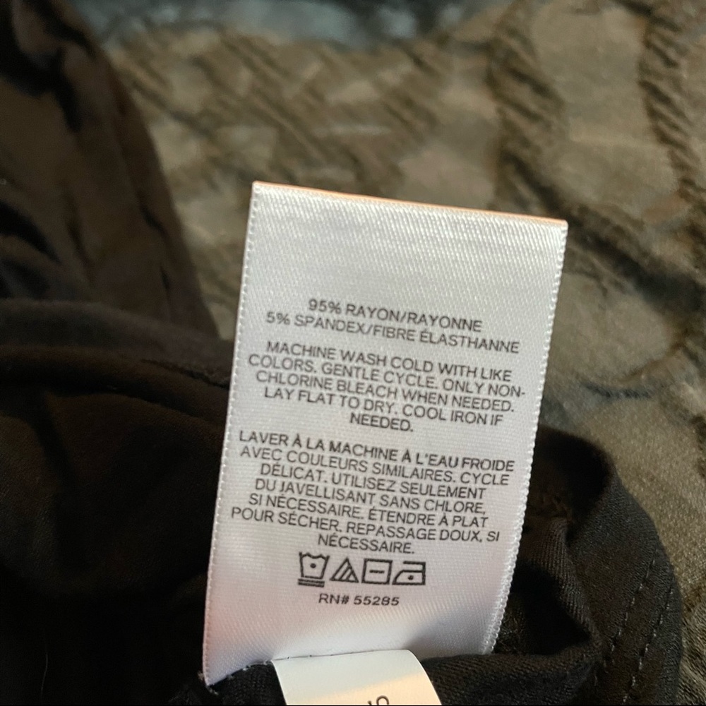 BNWT Express Crop Top - Picture 4 of 4